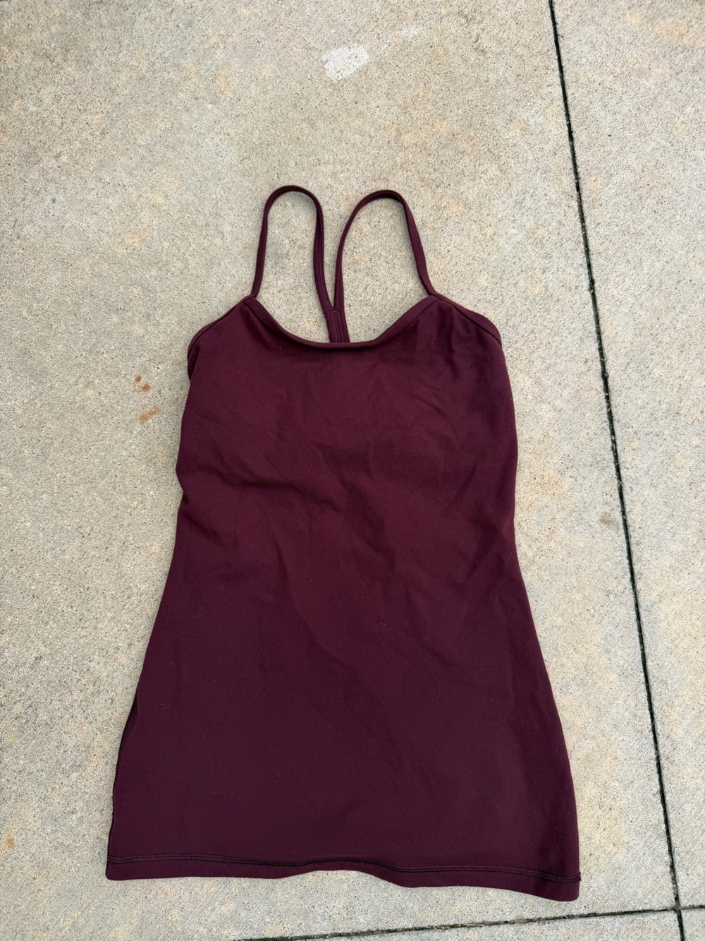 Lululemon maroon tank